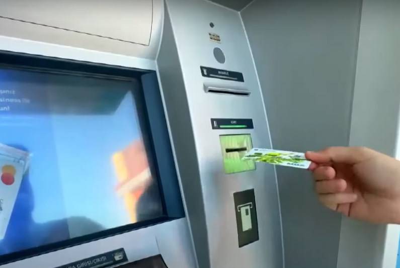 Банки Узбекистана приостановили обслуживание карт «МИР»