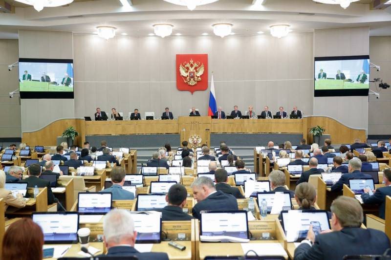 Госдума упростила получение российского гражданства иностранцам, отслужившим в рядах ВС РФ один год
