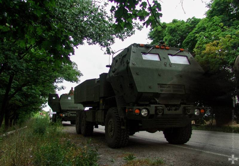 Киев заявил о готовности принять РСЗО HIMARS из наличия армии США, чтобы ускорить поставки комплексов