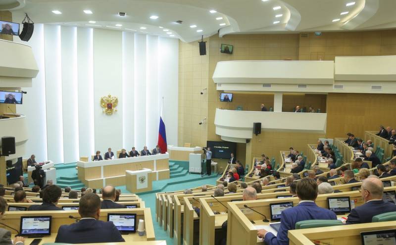 Совет Федерации единогласно ратифицировал договоры о вхождении в состав России четырёх новых субъктов