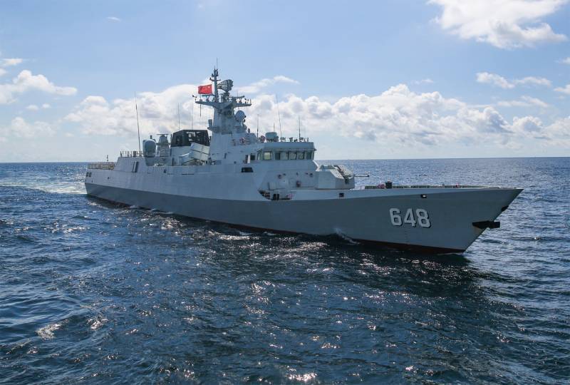 Четыре корабля ВМС Китая в сопровождении боевой авиации приблизились к Тайваню