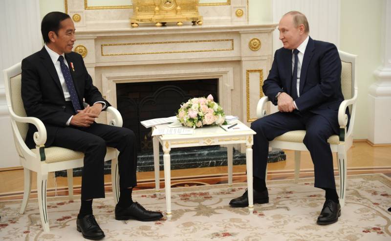 Президент Индонезии: В ходе беседы по телефону с президентом России у меня сложилось впечатление, что на саммит G20 он не прибудет