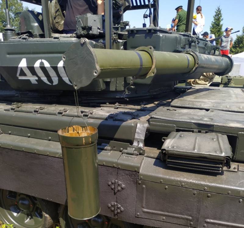 Т-72 с «козырьком» и «печкой» на трубе ОПВТ