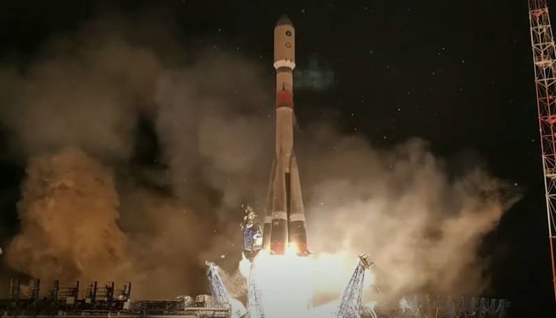 Очередная ракета-носитель «Союз-2.1б» со спутником военного назначения стартовала с космодрома Плесецк