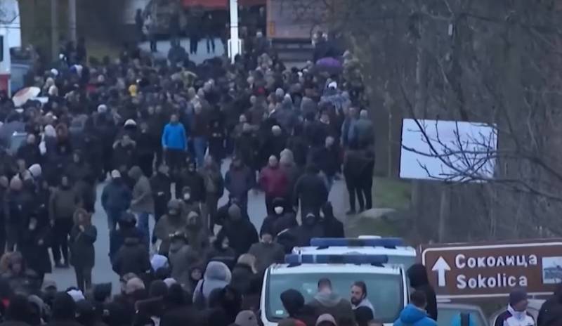 Сербы всё ещё на баррикадах: о текущей ситуации в Косово и Метохии