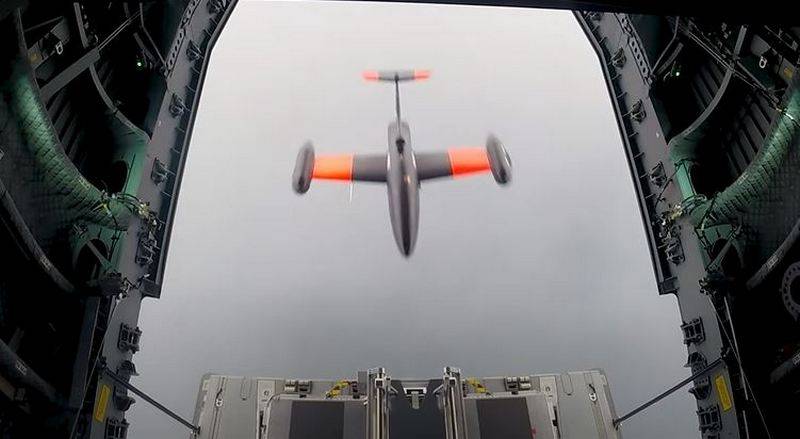 Компания Airbus совместно с ВВС ФРГ отработали запуск беспилотника с борта грузового самолёта A400M