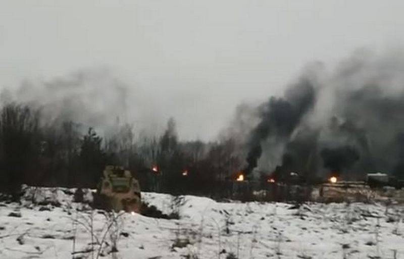 Российская артиллерия накрыла под Бахмутом колонну украинской техники с резервами для группировки ВСУ
