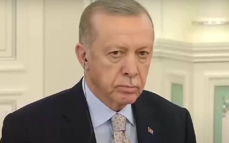 Президент Турции Эрдоган отрицательно оценил роль Запада в конфликте на Украине