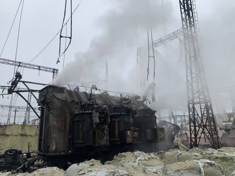 Киевский режим первым делом пытается восстановить электроснабжение железных дорог для осуществления военных перевозок