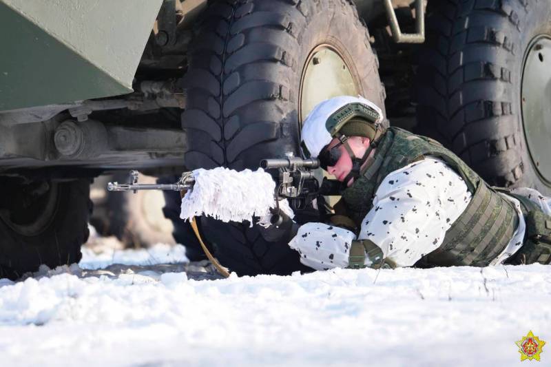 В белорусских войсках начата внезапная проверка боевой готовности