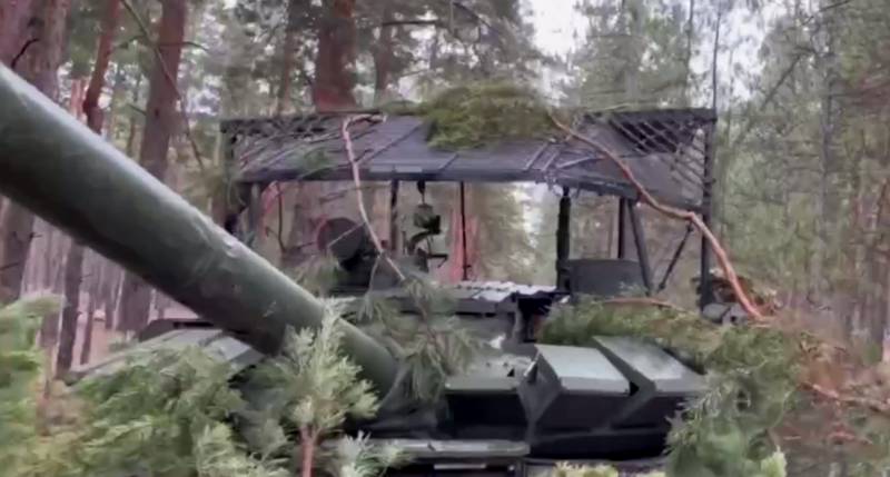 «Навес помогает даже при артобстрелах»: российский экипаж рассказал о боевой ценности «козырьков» на танках