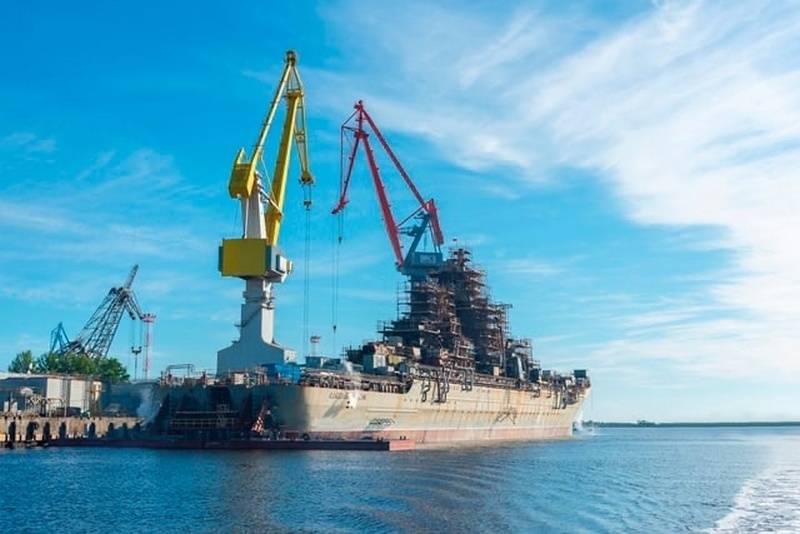На проходящем ремонт тяжёлом атомном крейсере «Адмирал Нахимов» началась загрузка топлива