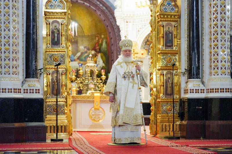 Патриарх Кирилл: Призываю все стороны к установлению рождественского перемирия на Украине и в Донбассе