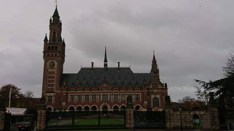 Западная пресса: Гаагский суд не может привлечь Россию и её президента к уголовной ответственности