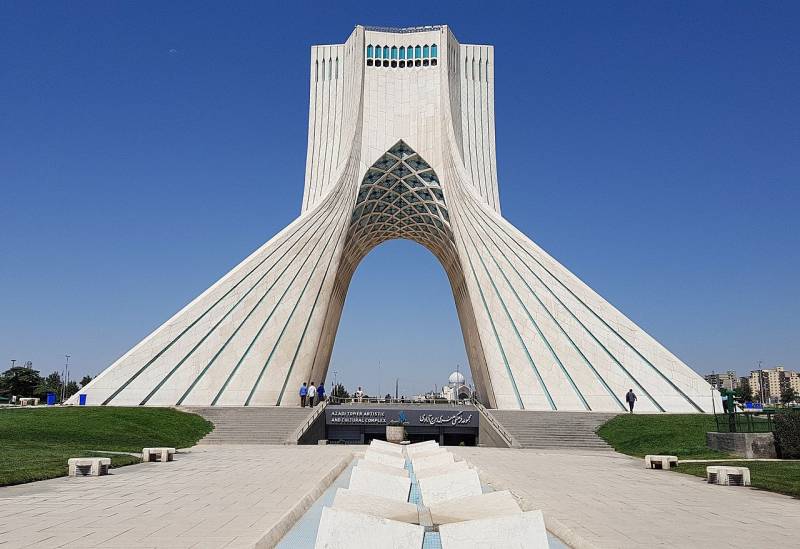 В Тегеране пообещали дать ответ на атаку дронов в Исфахане