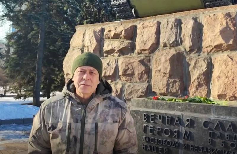 Экс-замкомандующего НМ ДНР Эдуард Басурин подтвердил выход на пенсию
