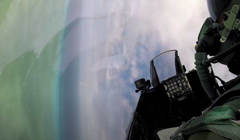 ВВС США сбили «неизвестный объект восьмиугольной формы» над озером Гурон