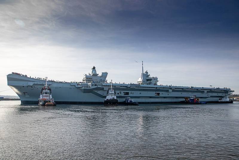 Королевский флот Великобритании рассчитывает вернуть авианосец «Принц Уэльский» в строй осенью 2023 года после устранения проблем с гребным винтом