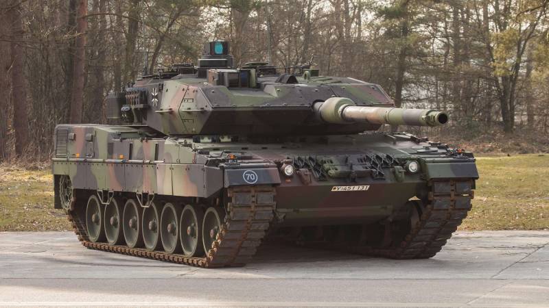 Британское издание: К апрельскому наступлению Киев получит только 50 танков из 320 обещанных Западом