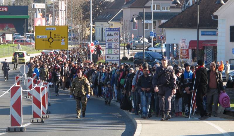 Западная пресса: Европа переполнена беженцами