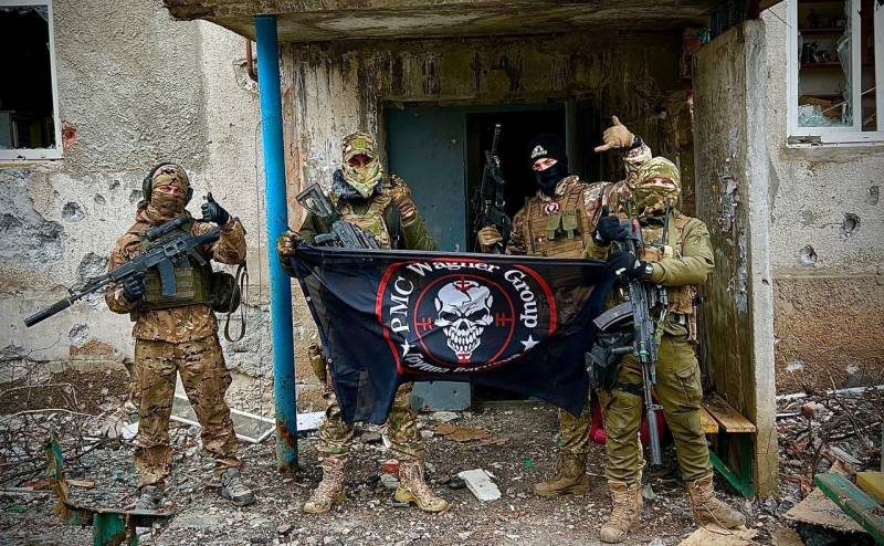 Украинские военные в Бахмуте заподозрили ЧВК «Вагнер» в сознательном тактическом сохранении за ВСУ контроля над одной из дорог