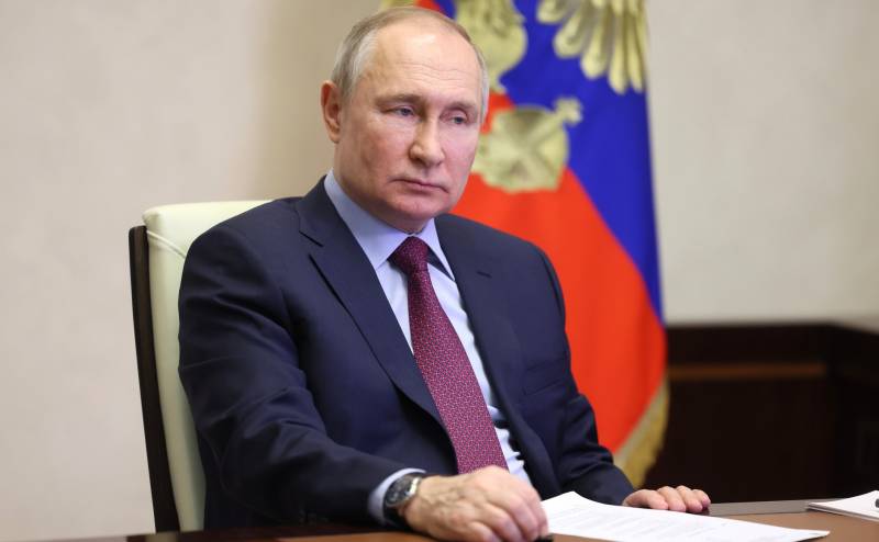 Путин сообщил о проработке вопроса соцгарантий для семей бойцов ЧВК, участвующих в спецоперации