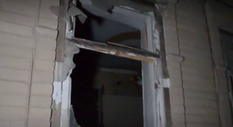Украинские нацисты обстреляли жилые дома в Мелитополе