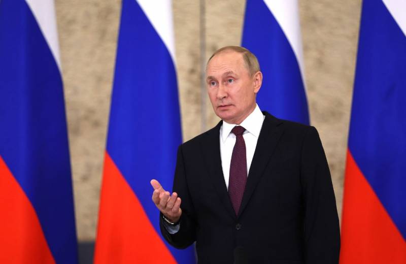Президент РФ - Западу: Россия при ответе на угрозы одной бронетехникой не обойдется