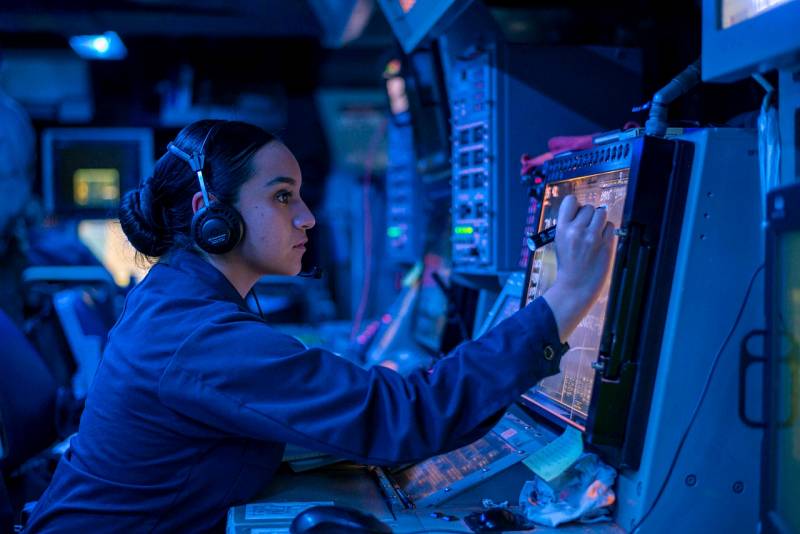ВМС США готовят к внедрению единую программную систему связи и управления боевыми кораблями