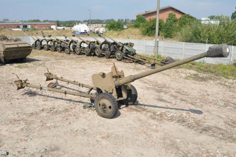 Украинские артиллеристы под Бахмутом начали применять 85-мм советские дивизионные пушки Д-44