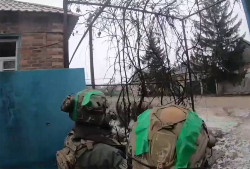 Украинский военнослужащий - французским журналистам: Бахмут падёт, наши войска покидают город малыми группами