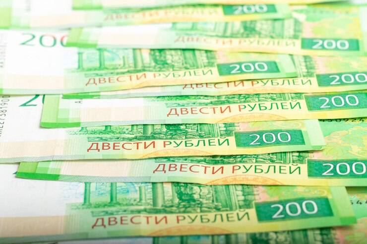 Медведев призвал лишать иноагентов права на получение ими доходов из России