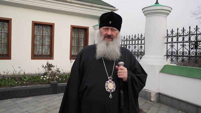 Монахи Киево-Печерской лавры отказываются покидать обитель по решению Минкульта Украины
