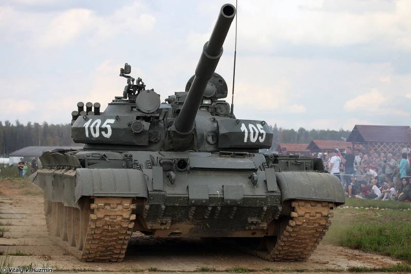 Танк Т-62М советского образца