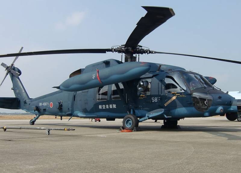 В Японии пропал с радаров военный вертолет UH-60 Black Hawk