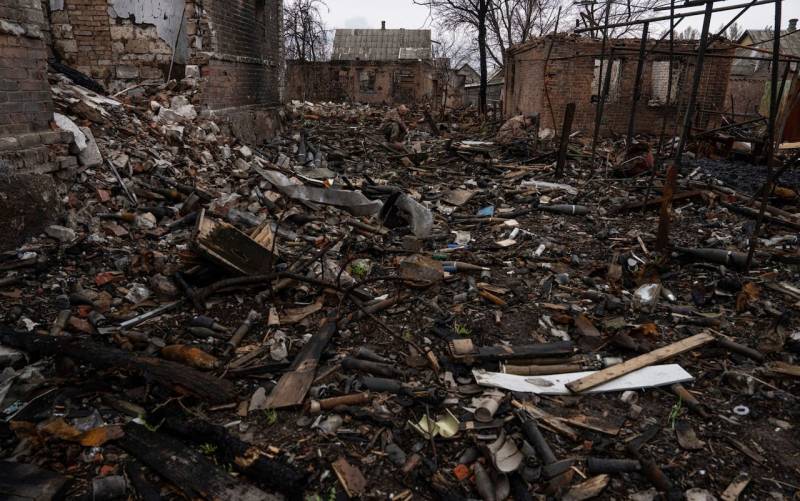 Опубликованная украинскими военными фотография доказывает поражение российскими войсками склада оружия и боеприпасов в Константиновке