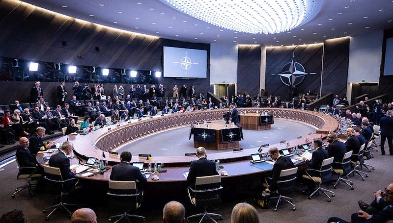 Глава МИД Украины: Киев подал новую заявку на прямое вступление в НАТО