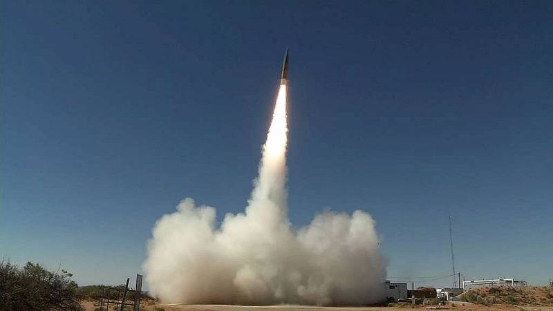 Министр Армии США: Сухопутные войска получат на вооружение гиперзвуковые  ракеты уже в этом году