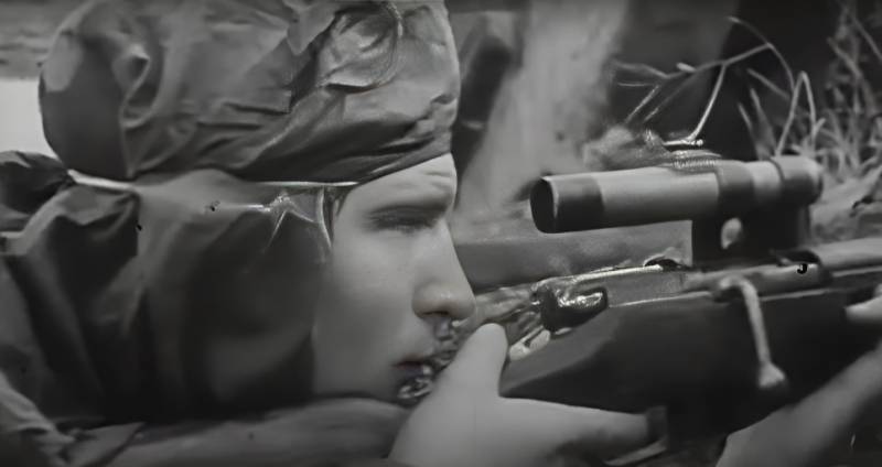 Из воспоминаний советского снайпера: однажды под одежду залез мышонок