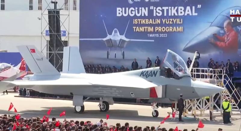Украина намерена участвовать в разработке двигателя для турецкого истребителя KAAN