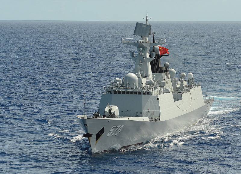 Американское СМИ: Китайский флот обгоняет ВМС США по количеству кораблей и их огневой мощи