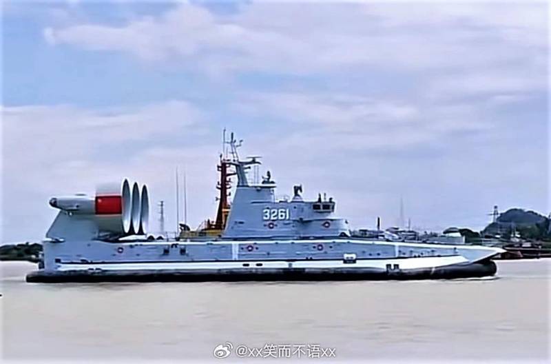 «Зубр» по-китайски: десантные корабли на воздушной подушке «Тип 728»